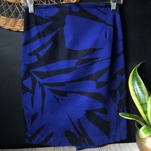 🌺”Express” brand blue graphic pencil skirt